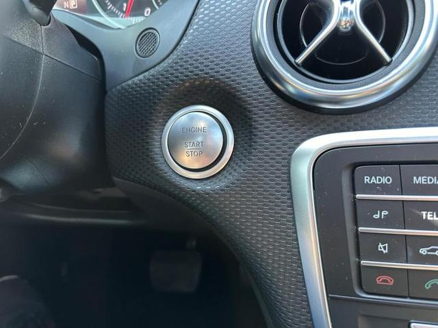 Foto do veículo MERCEDES-BENZ A200 A200FF 2018 52.000 KM 119.900,00