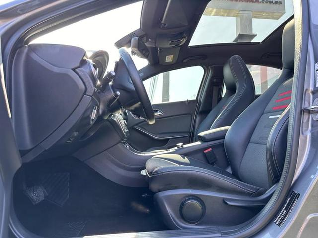 Foto do veículo MERCEDES-BENZ A200 A200FF 2018 52.000 KM 119.900,00