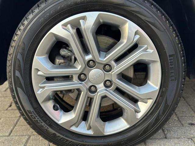 Foto do veículo JEEP COMPASS  LONG TF 2022 9.996 KM 138.900,00