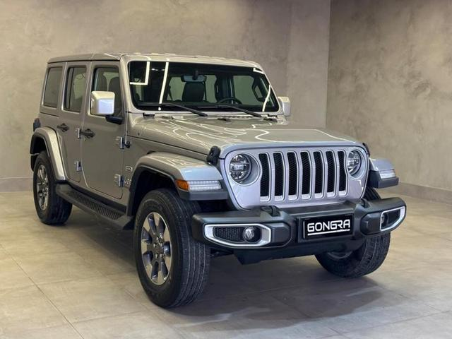 Foto do veículo JEEP WRANGLER  ULMTD SAHARA OVRL 2019 5.445 KM 329.900,00