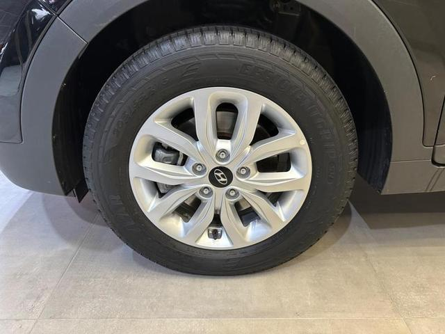 Foto do veículo HYUNDAI CRETA  16A ACTION 2021 43.577 KM 91.900,00
