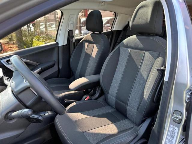 Foto do veículo PEUGEOT 208  1.6 GRIFFE 16V FLEX 4P AUTOMATICO 2020 37.010 KM 71.900,00