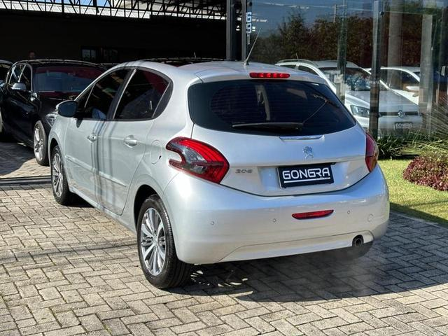 Foto do veículo PEUGEOT 208  1.6 GRIFFE 16V FLEX 4P AUTOMATICO 2020 37.010 KM 71.900,00