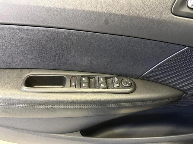 Foto do veículo PEUGEOT 308  1.6 GRIFFE THP 16V GASOLINA 4P AUTOMATICO 2015 96.449 KM 55.900,00