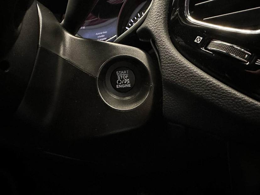Foto do veículo JEEP COMPASS  LIMITED F H 2021 76.728 KM 119.900,00