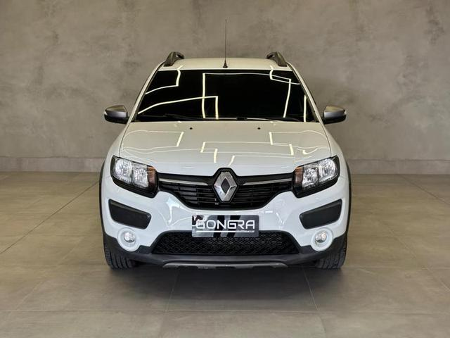 Foto do veículo RENAULT SANDERO  1.6 SL STEPWAY RIP CURL 16V FLEX 4P MANUAL 2016 91.000 KM 48.900,00