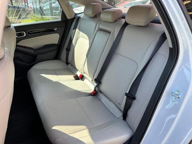 Foto do veículo HONDA CIVIC  SED.TOURING 2.0 16V AUT. (HÍBRIDO) 2024 2.332 KM 249.900,00
