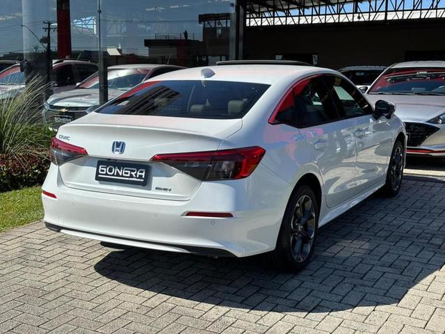 Foto do veículo HONDA CIVIC  SED.TOURING 2.0 16V AUT. (HÍBRIDO) 2024 2.332 KM 249.900,00