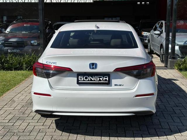 Foto do veículo HONDA CIVIC  SED.TOURING 2.0 16V AUT. (HÍBRIDO) 2024 2.332 KM 249.900,00