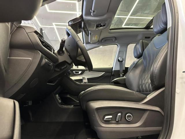 Foto do veículo CAOA CHERY TIGGO 8  PHEV 1.5T 2024 12.414 KM 217.900,00