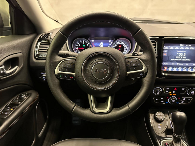 Foto do veículo JEEP COMPASS  LIMITED 2.0 4X4 DIESEL 16V AUT. 2021 61.752 KM 135.900,00