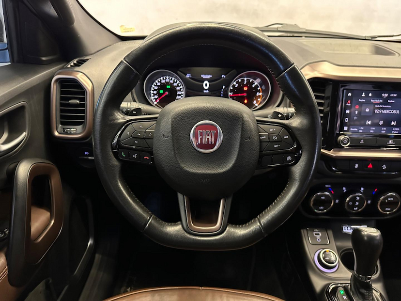 Foto do veículo FIAT TORO  RANCH AT9 D4 2021 73.535 KM 135.900,00