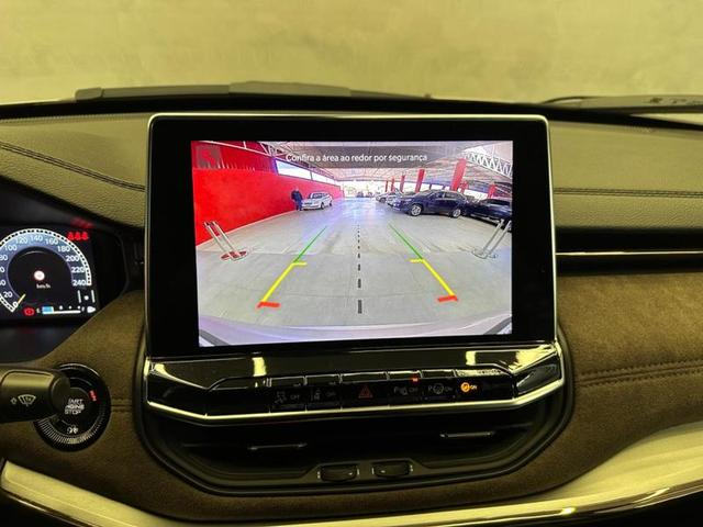 Foto do veículo JEEP COMMANDER  OVERLAND TD380 4X4 TURBO DIESEL 2023 26.610 KM 219.900,00