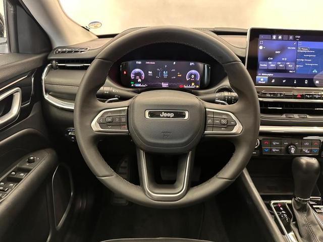 Foto do veículo JEEP COMPASS  LIMITED T270 1.3 TB 4X2 FLEX AUT 2023 19.551 KM 162.900,00