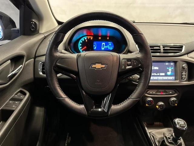 Foto do veículo CHEVROLET ONIX  1. 4MT LTZ 2017 36.028 KM 64.900,00