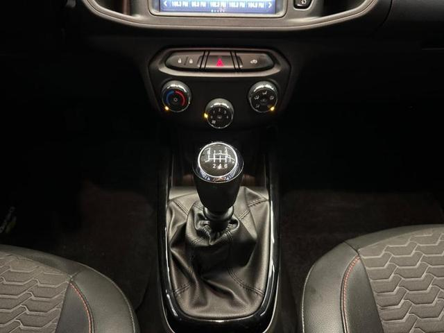 Foto do veículo CHEVROLET ONIX  1. 4MT LTZ 2017 36.028 KM 64.900,00