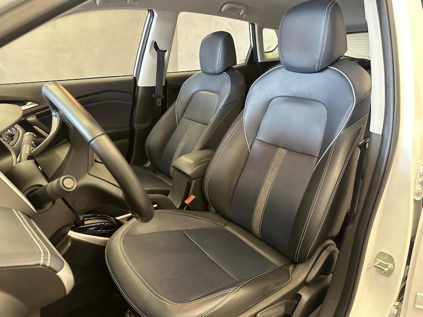 Foto do veículo CHEVROLET TRACKER  PREMIER 1.0 TURBO 12V FLEX AUT 2023 28.529 KM 118.900,00
