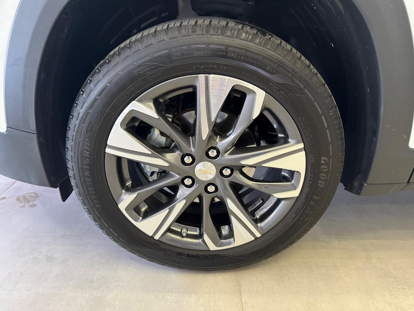 Foto do veículo CHEVROLET TRACKER  PREMIER 1.0 TURBO 12V FLEX AUT 2023 28.529 KM 118.900,00