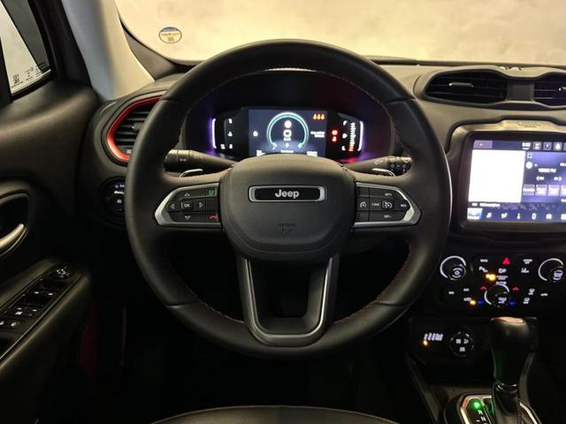 Foto do veículo JEEP RENEGADE  TH T270 4X4 2022 21.604 KM 132.900,00