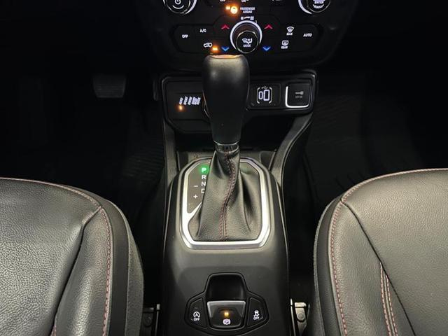 Foto do veículo JEEP RENEGADE  TH T270 4X4 2022 21.604 KM 132.900,00