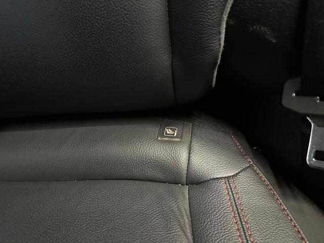 Foto do veículo JEEP RENEGADE  TH T270 4X4 2022 21.604 KM 132.900,00