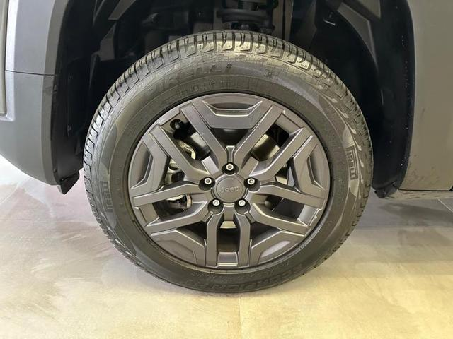 Foto do veículo JEEP RENEGADE  TH T270 4X4 2022 21.604 KM 132.900,00