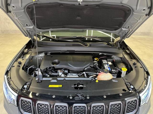 Foto do veículo JEEP COMPASS  SERIE S TF 2023 20.309 KM 184.900,00