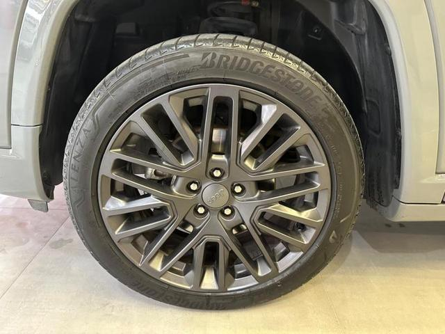 Foto do veículo JEEP COMPASS  SERIE S TF 2023 20.309 KM 184.900,00