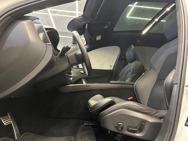 Foto do veículo VOLVO XC60 XC 60 T-8 ULTIMATE 2.0 AWD (HIBRIDO) 2021 35.057 KM 279.900,00