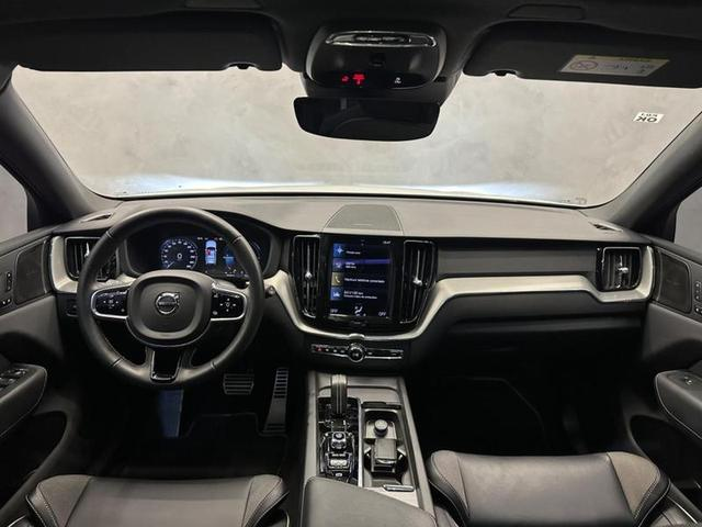 Foto do veículo VOLVO XC60 XC 60 T-8 ULTIMATE 2.0 AWD (HIBRIDO) 2021 35.057 KM 279.900,00