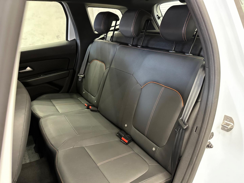 Foto do veículo RENAULT DUSTER  ICONIC 1.3 TB 16V FLEX AUT. 2025 7.500 KM 124.900,00