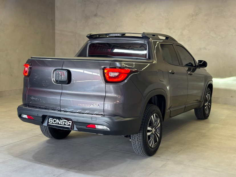 Foto do veículo FIAT TORO  2.0 16V TURBO DIESEL FREEDOM 4WD AT9 2023 17.408 KM 139.900,00