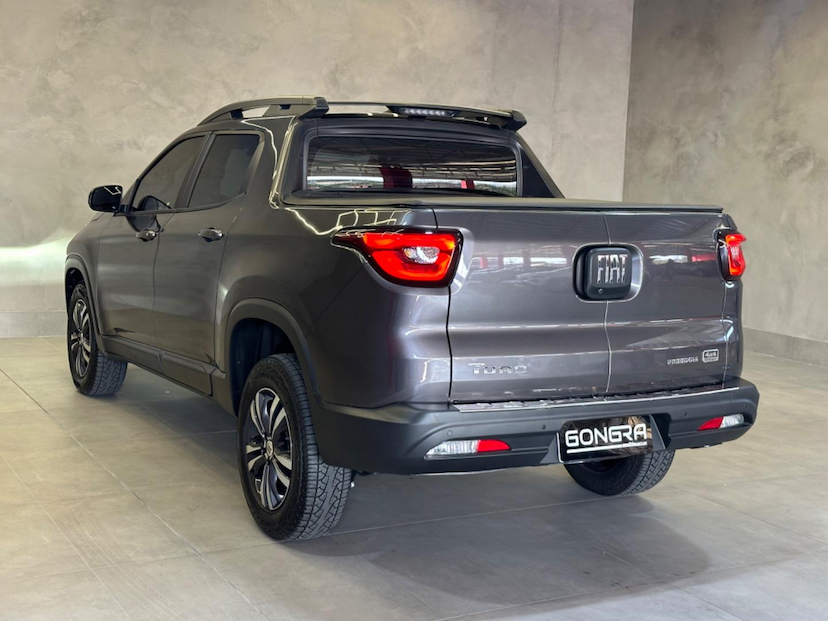 Foto do veículo FIAT TORO  2.0 16V TURBO DIESEL FREEDOM 4WD AT9 2023 17.408 KM 139.900,00