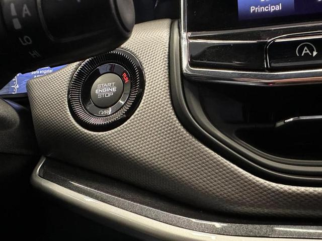 Foto do veículo JEEP COMPASS  LONG TF 2022 29.381 KM 138.900,00