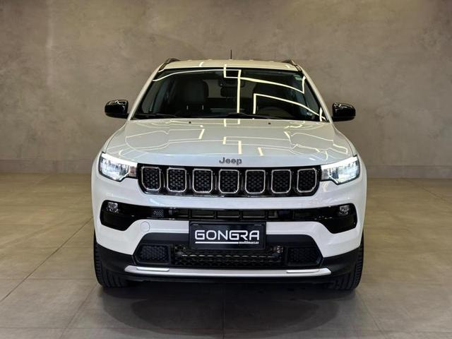 Foto do veículo JEEP COMPASS  LONG TF 2022 29.381 KM 138.900,00