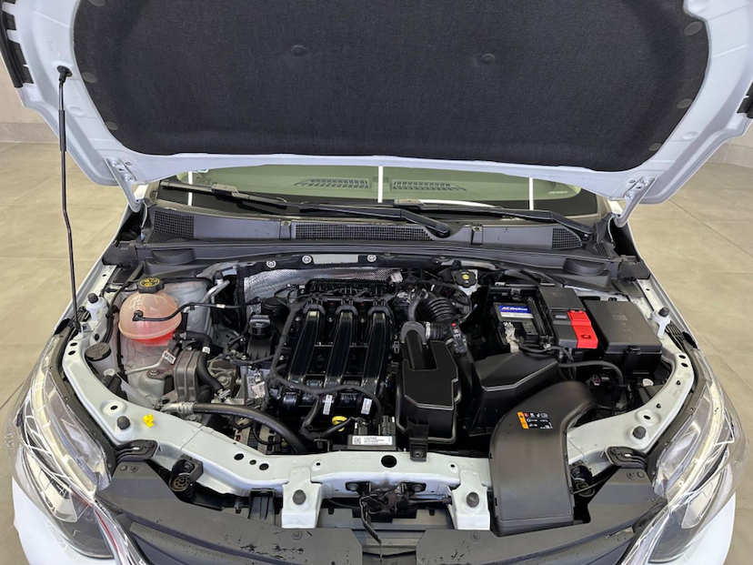 Foto do veículo CHEVROLET ONIX  10MT LT1 2023 26.454 KM 73.900,00