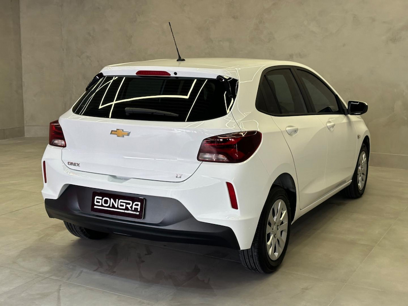 Foto do veículo CHEVROLET ONIX  10MT LT1 2023 26.454 KM 73.900,00