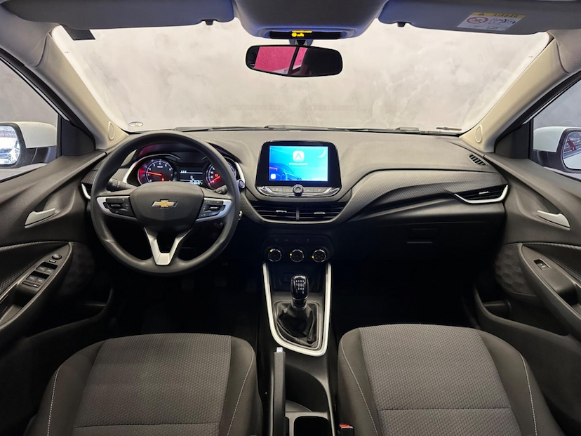 Foto do veículo CHEVROLET ONIX  10MT LT1 2023 26.454 KM 73.900,00