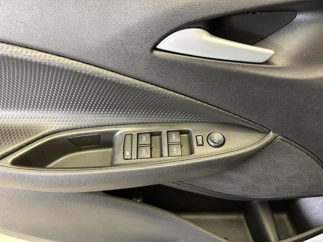 Foto do veículo CHEVROLET ONIX  10MT LT1 2023 30.275 KM 72.900,00