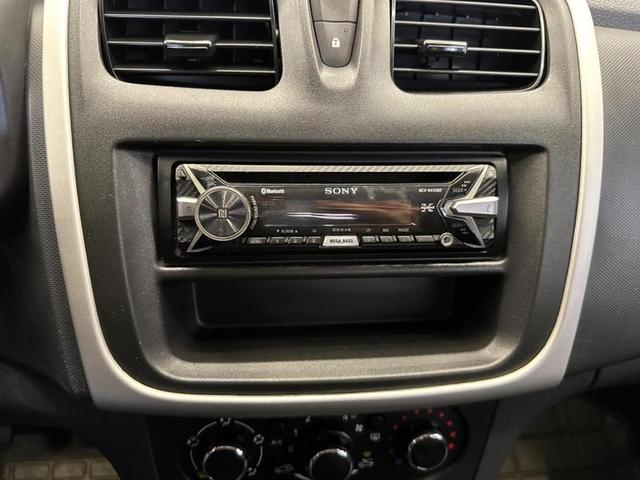 Foto do veículo RENAULT SANDERO  1.0 AUTHENTIQUE 16V FLEX 4P MANUAL  2016 85.756 KM 39.900,00