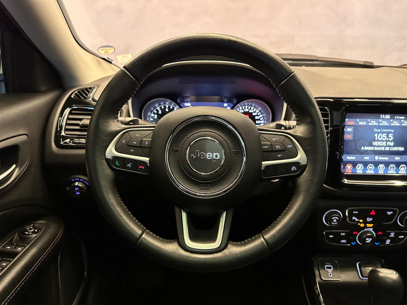 Foto do veículo JEEP COMPASS  LIMITED 2.0 4X2 FLEX 16V AUT 2020 75.225 KM 115.900,00