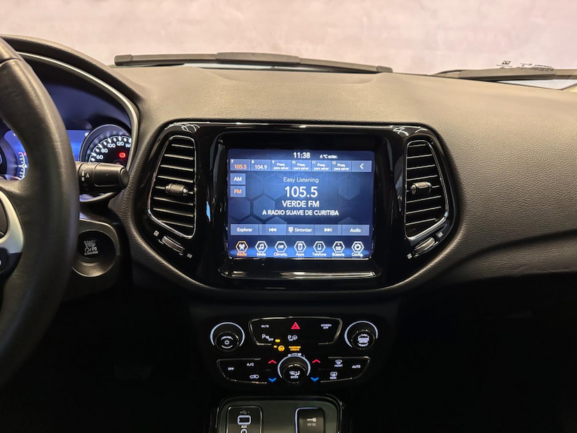 Foto do veículo JEEP COMPASS  LIMITED 2.0 4X2 FLEX 16V AUT 2020 75.225 KM 115.900,00