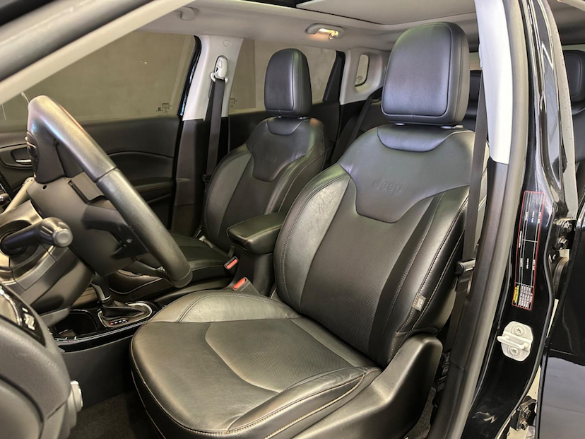 Foto do veículo JEEP COMPASS  LIMITED 2.0 4X2 FLEX 16V AUT 2020 75.225 KM 115.900,00