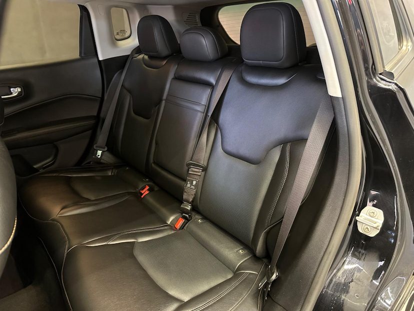 Foto do veículo JEEP COMPASS  LIMITED 2.0 4X2 FLEX 16V AUT 2020 75.225 KM 115.900,00