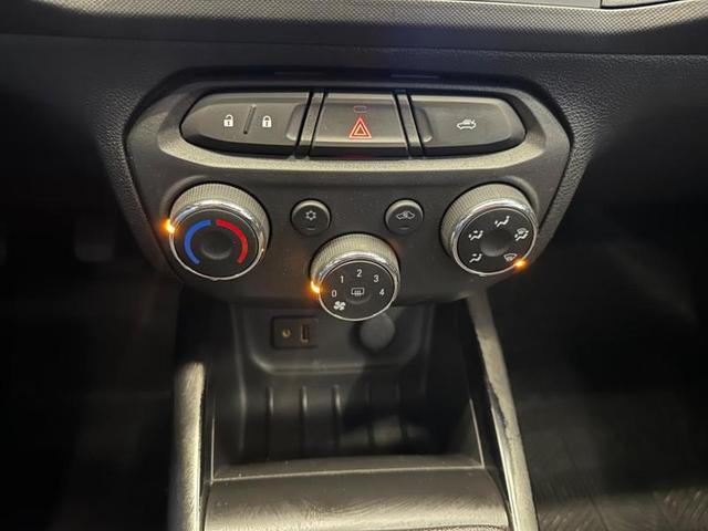 Foto do veículo CHEVROLET ONIX  1.4 LT 2015 60.858 KM 52.900,00