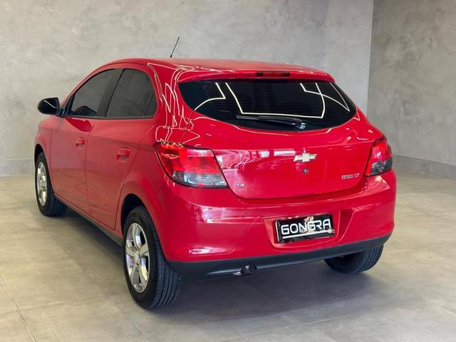 Foto do veículo CHEVROLET ONIX  1.4 LT 2015 60.858 KM 52.900,00