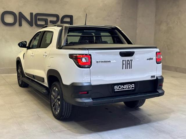 Foto do veículo FIAT STRADA  ULTRA T200AT 2024 7.730 KM 128.900,00