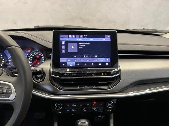 Foto do veículo JEEP COMPASS  LONG TF 2022 27.746 KM 135.900,00