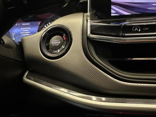 Foto do veículo JEEP COMPASS  LONG TF 2022 27.746 KM 135.900,00