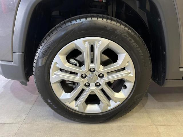 Foto do veículo JEEP COMPASS  LONG TF 2022 27.746 KM 135.900,00